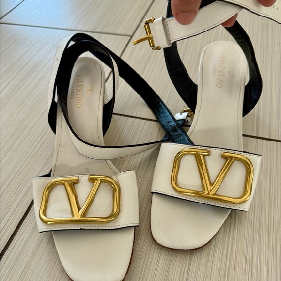 Valentino Garavani Black and White Sandals with Gold Logo - Picture 1 of 12